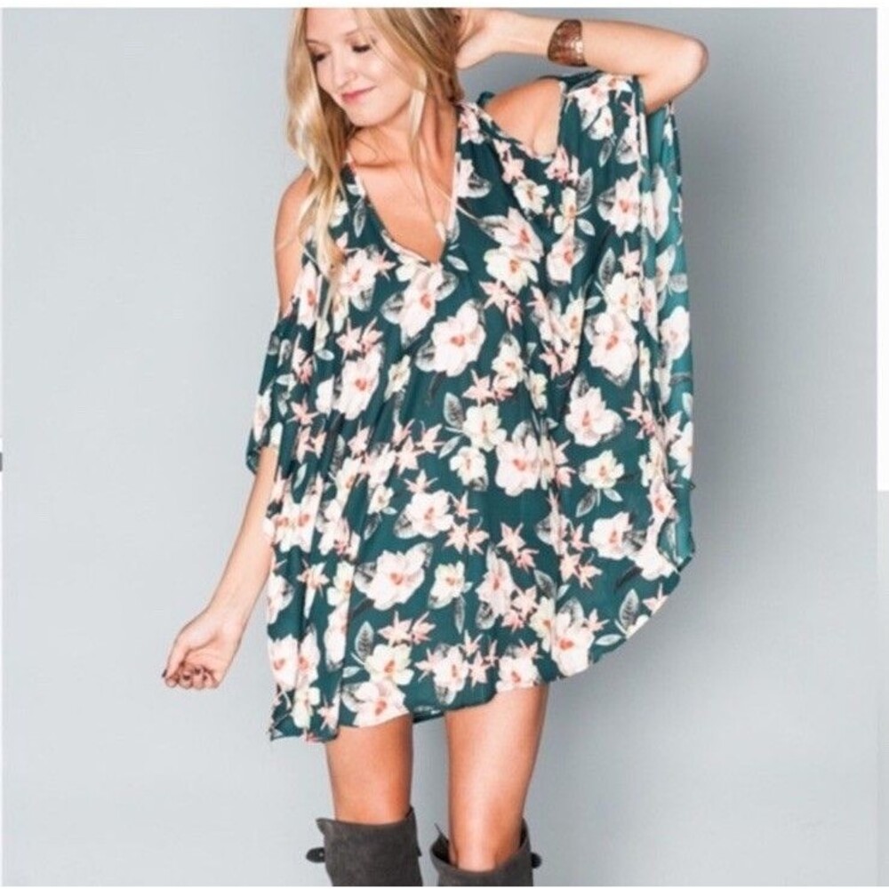 Show Me Your Mumu Size Medium Peeta Boo Floral Boho Emerald City Tunic Dress